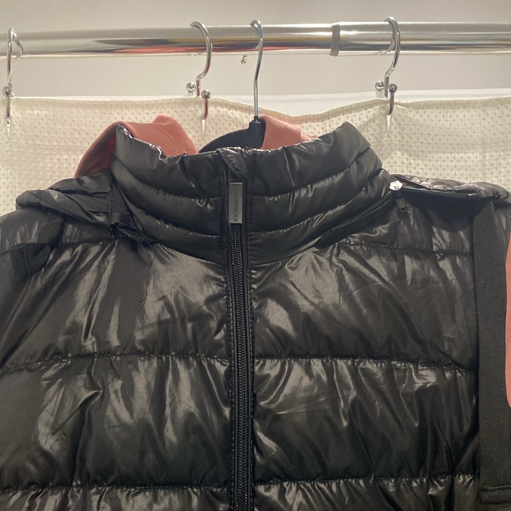 Weatherproof Packable Puffer Vest - Picture 3 of 6